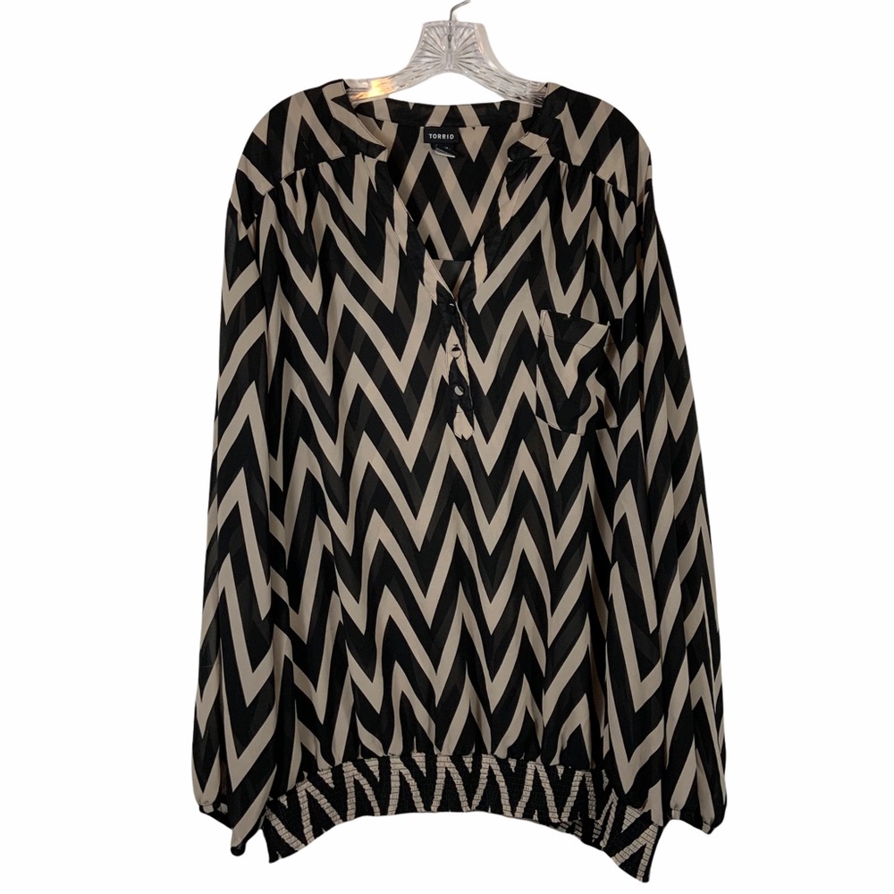 Torrid Black Tan Chevron Smocked Popover Blouse Plus Size Woman's 5XL